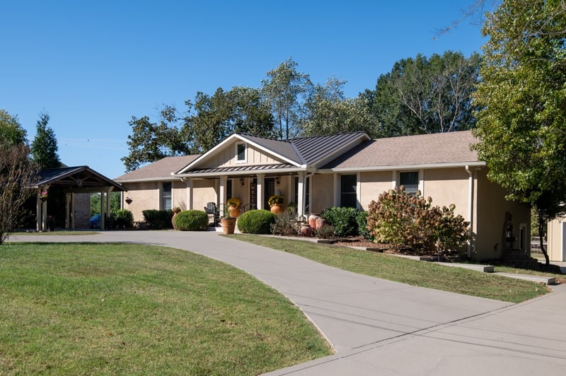 318 W Lee Etta Dr, Gallatin, TN 37066