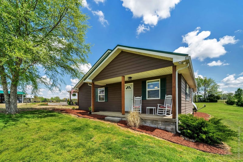 7870 Mill Rd, Cross Plains, TN 37049