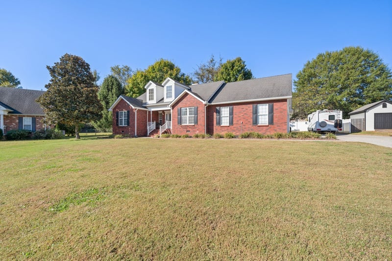 302 Trenton Ct, Murfreesboro, TN 37130