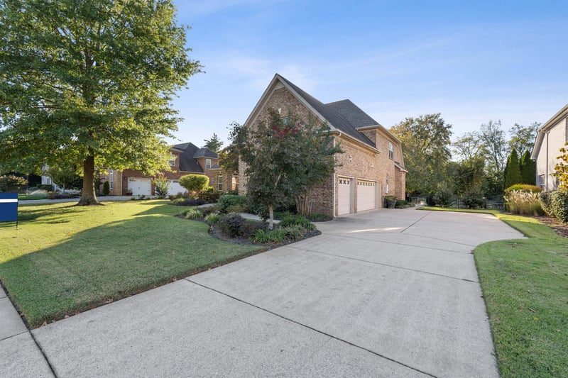 2711 Crowne Pointe Dr, Murfreesboro, TN 37130