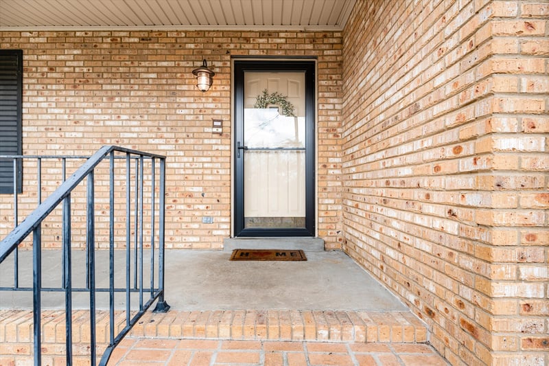 608 Somerset Ct, Nashville, TN 37217