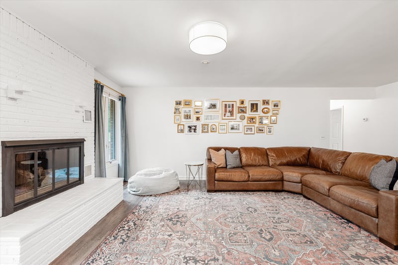 608 Somerset Ct, Nashville, TN 37217