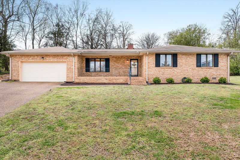 608 Somerset Ct, Nashville, TN 37217