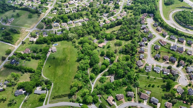 1094B Center Point Rd, Hendersonville, TN 37075