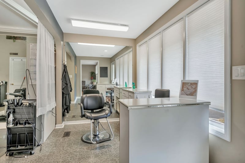 2823 Columbine Pl, Nashville, TN 37204