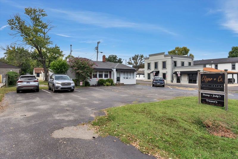 2823 Columbine Pl, Nashville, TN 37204