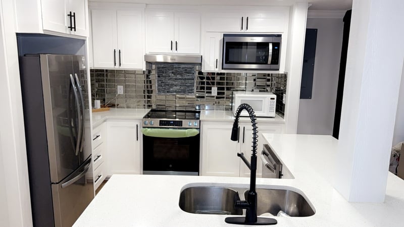 310 E Highland Dr, Columbia, TN 38401