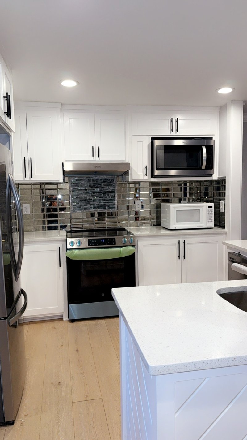 310 E Highland Dr, Columbia, TN 38401