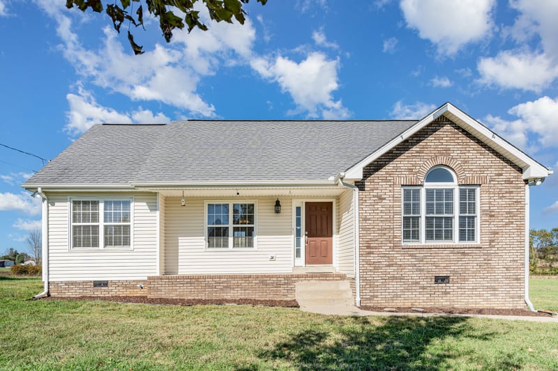 3773 Atkins Rd, Cedar Hill, TN 37032