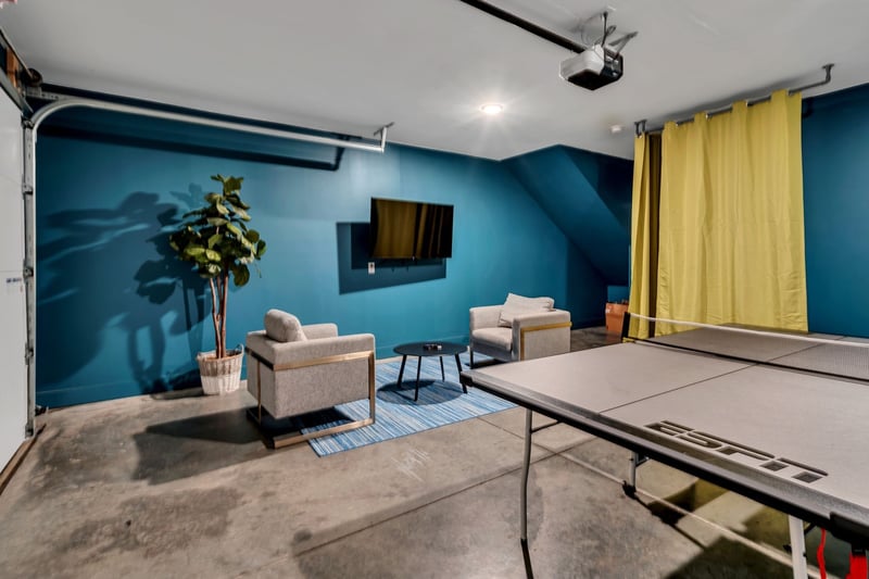 970 Youngs Ln #I, Nashville, TN 37207