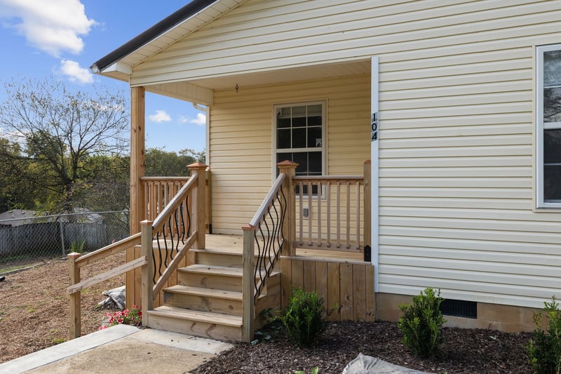 104 E Merchant St, Mount Pleasant, TN 38474