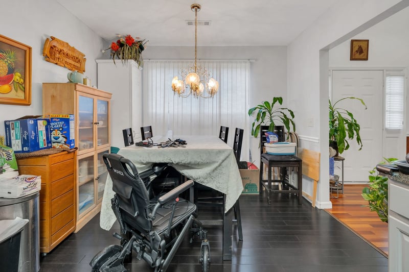 8616 Sawyer Brown Rd, Nashville, TN 37221