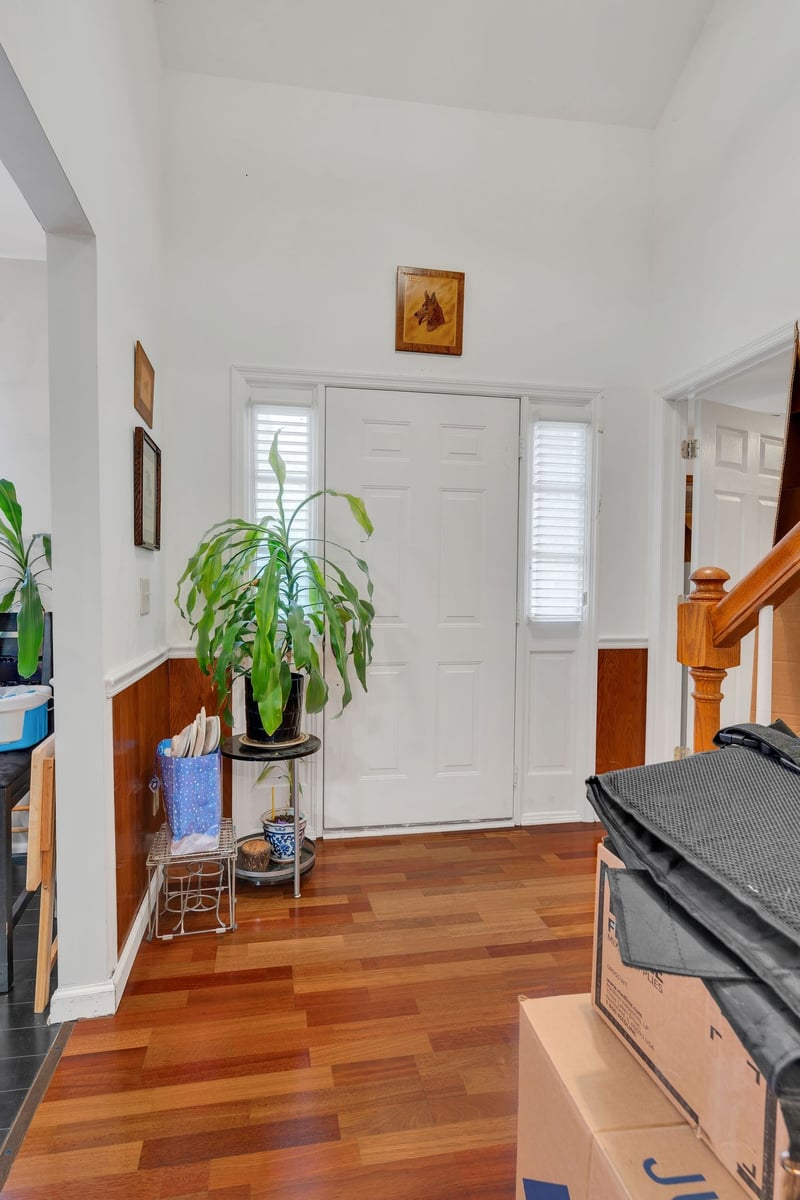 8616 Sawyer Brown Rd, Nashville, TN 37221