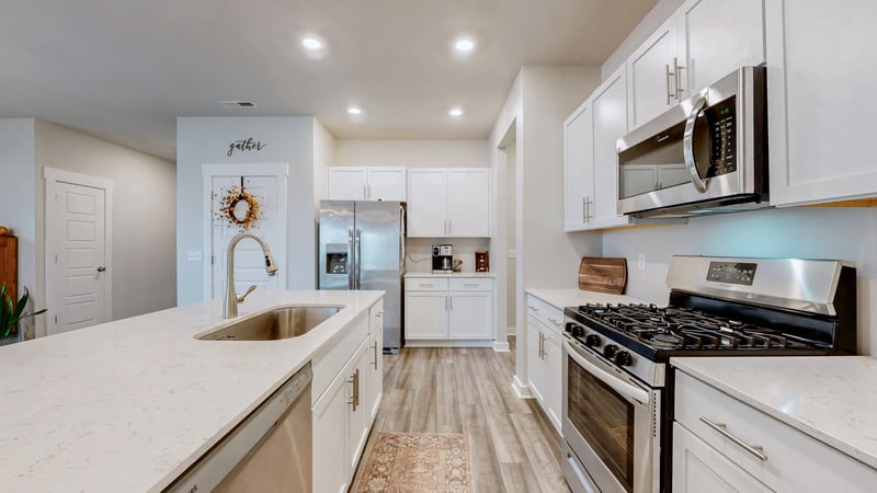 1004 Baltusrol Ln, Lebanon, TN 37087