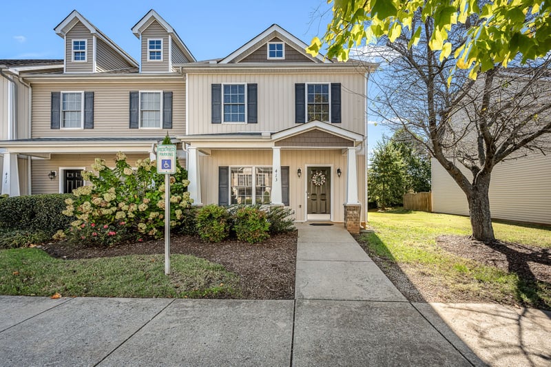 413 John Deere Dr, Murfreesboro, TN 37128