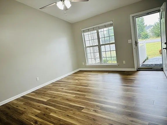 2141 Stoney Meadow Dr, Murfreesboro, TN 37128