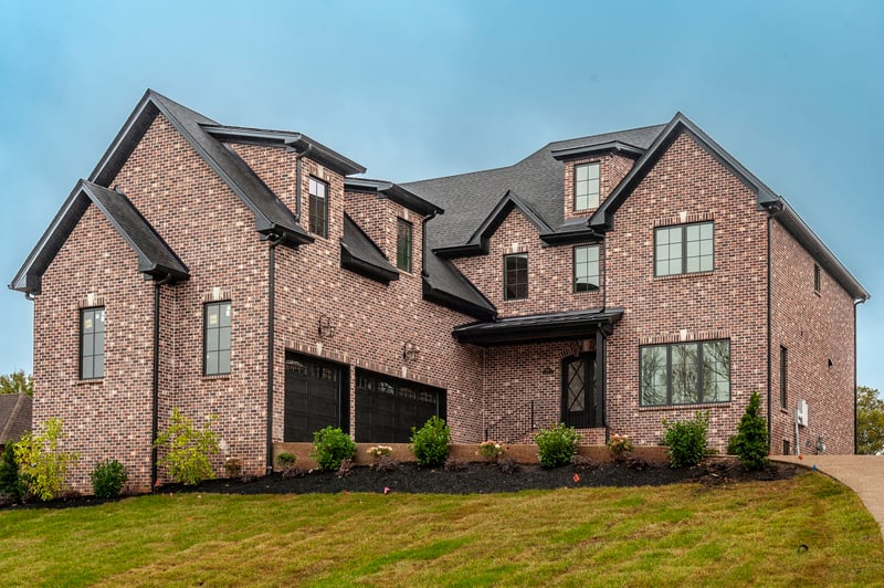 1016 Luxborough Dr, Hendersonville, TN 37075