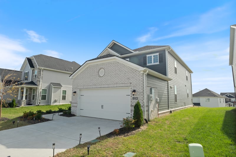 1229 Shady Pines Dr, Mount Juliet, TN 37122