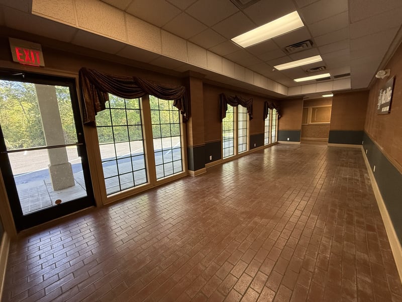1045 N Highland Ave, Murfreesboro, TN 37130