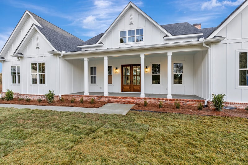 2 Old Zion Rd, Columbia, TN 38401