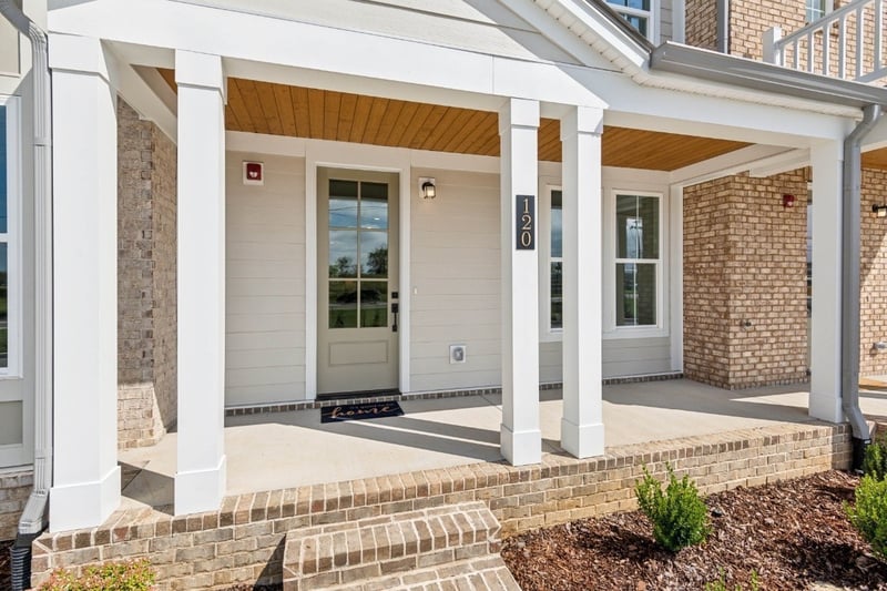 220 Nearwater Pl, Hendersonville, TN 37075