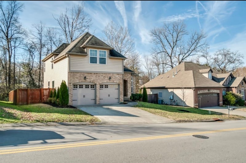 971 Legacy Park Rd, Mount Juliet, TN 37122