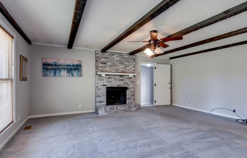 1024 Moncrief Cir, Greenbrier, TN 37073