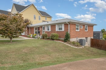 211 Perlen Dr, Nashville, TN 37206