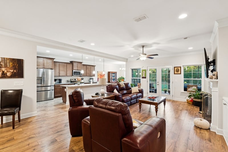 2542 Stonecenter Ln, Murfreesboro, TN 37128