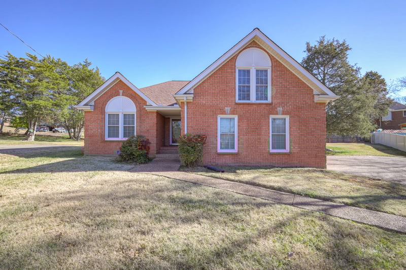 5224 Lana Renee Ct, Hermitage, TN 37076