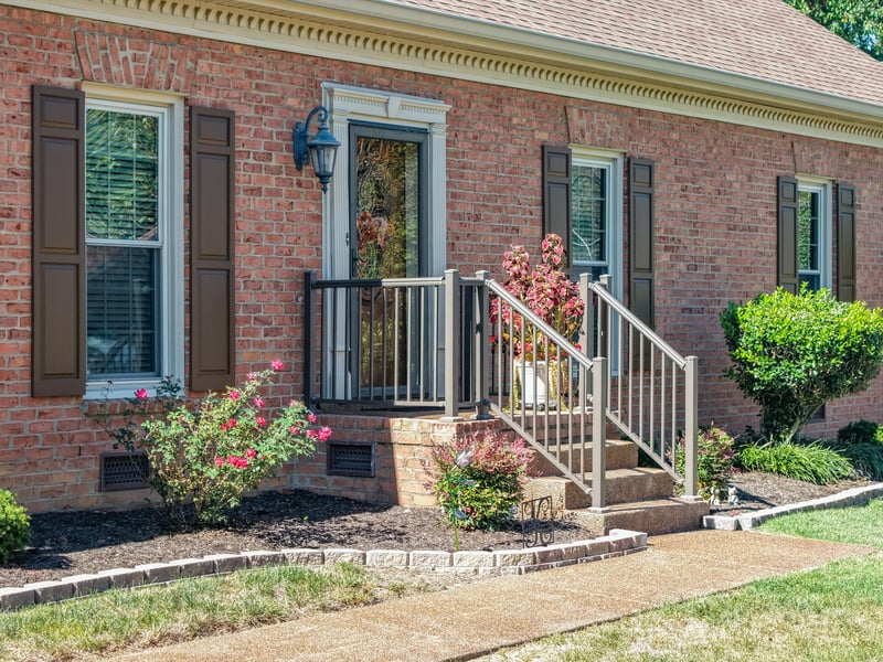 102 Hickory Trl, Hendersonville, TN 37075