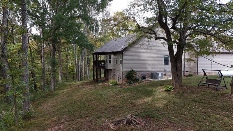 737 Shun Pike, Cottontown, TN 37048