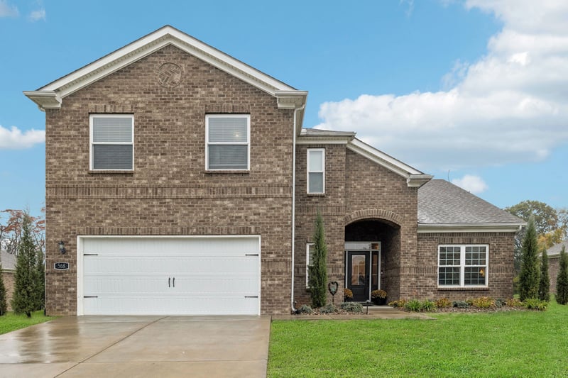 568 Fredericksburg Dr, Gallatin, TN 37066