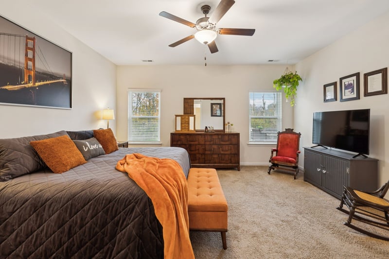 568 Fredericksburg Dr, Gallatin, TN 37066