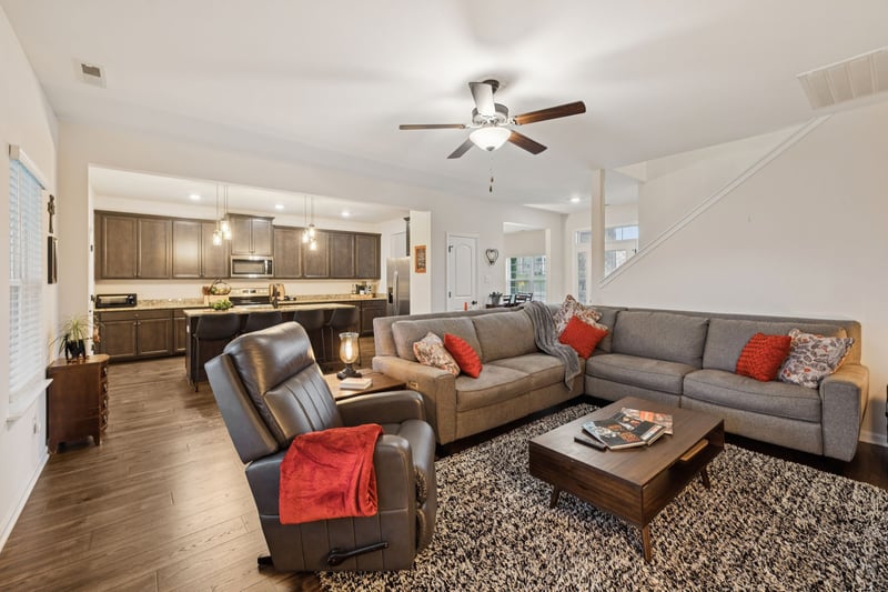 568 Fredericksburg Dr, Gallatin, TN 37066