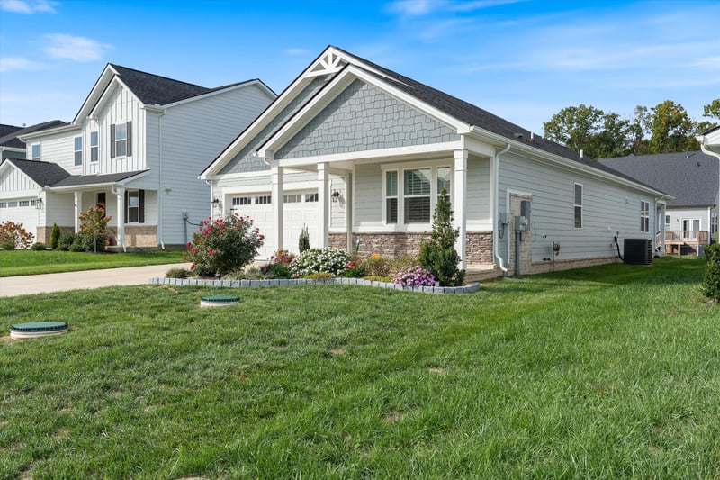 1428 Ovaldale Dr, Murfreesboro, TN 37128