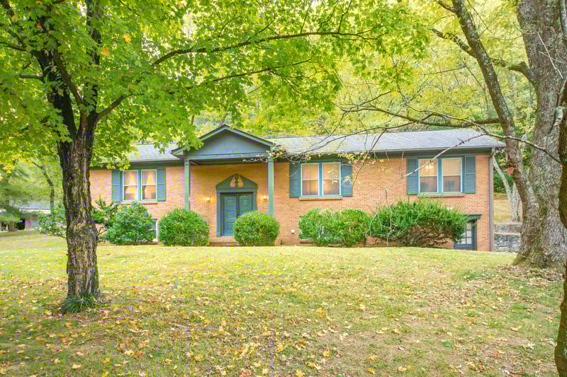 1326 Holly Tree Gap Rd, Brentwood, TN 37027