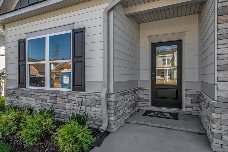 408 Stratford Station Dr, Lebanon, TN 37087