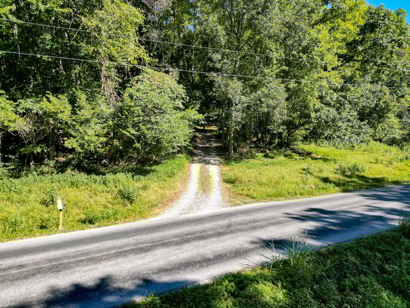 1053 Sam Johnson Rd, Columbia, TN 38401