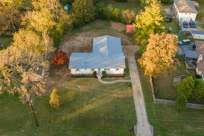 102 La Via Dr, Hendersonville, TN 37075