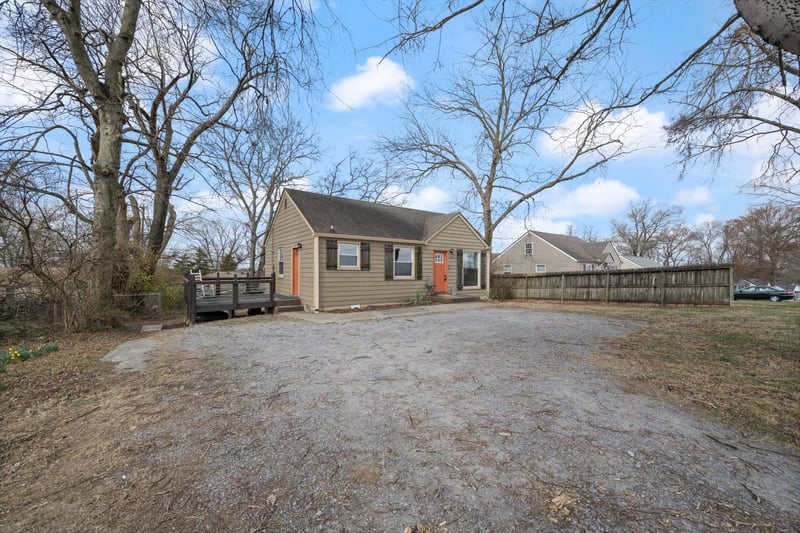 1005 Briley Pkwy, Nashville, TN 37217