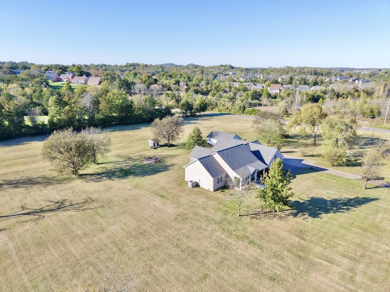 1095 Waller Rd, Brentwood, TN 37027