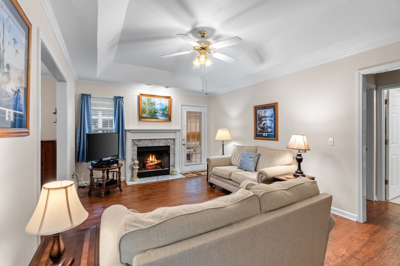 327 Forest Glen Cir, Murfreesboro, TN 37128