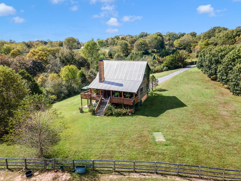 7997 Shoals Branch Rd, Primm Springs, TN 38476