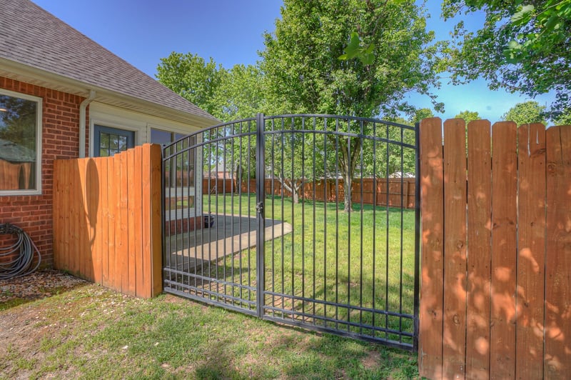 2006 Adonis Dr, Murfreesboro, TN 37128