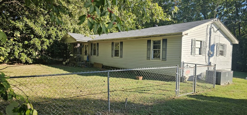 2449 Scotty Parker Rd, Portland, TN 37148