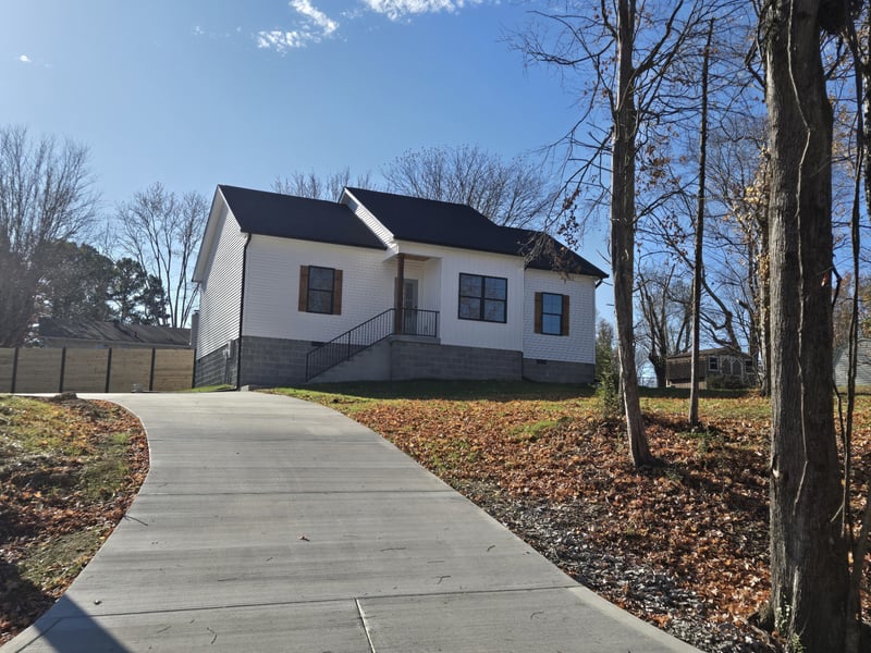 313 Dreamland Dr, Greenbrier, TN 37073