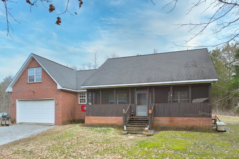 247 Carter Ln, Castalian Springs, TN 37031