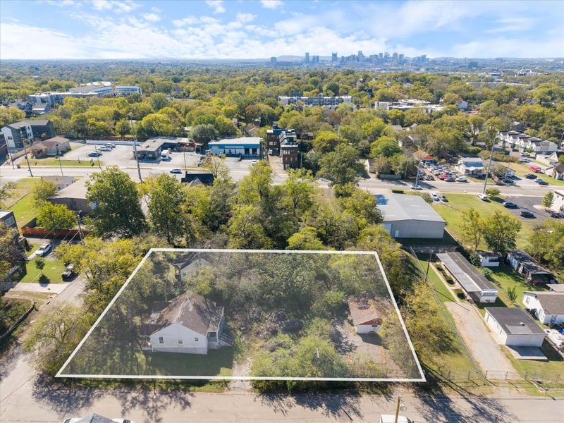 2006 Sultana Ave, Nashville, TN 37207