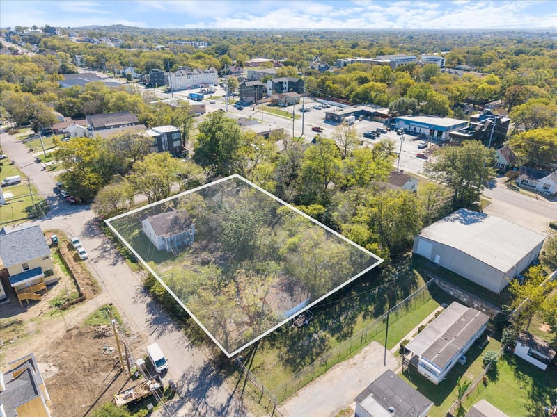 2006 Sultana Ave, Nashville, TN 37207